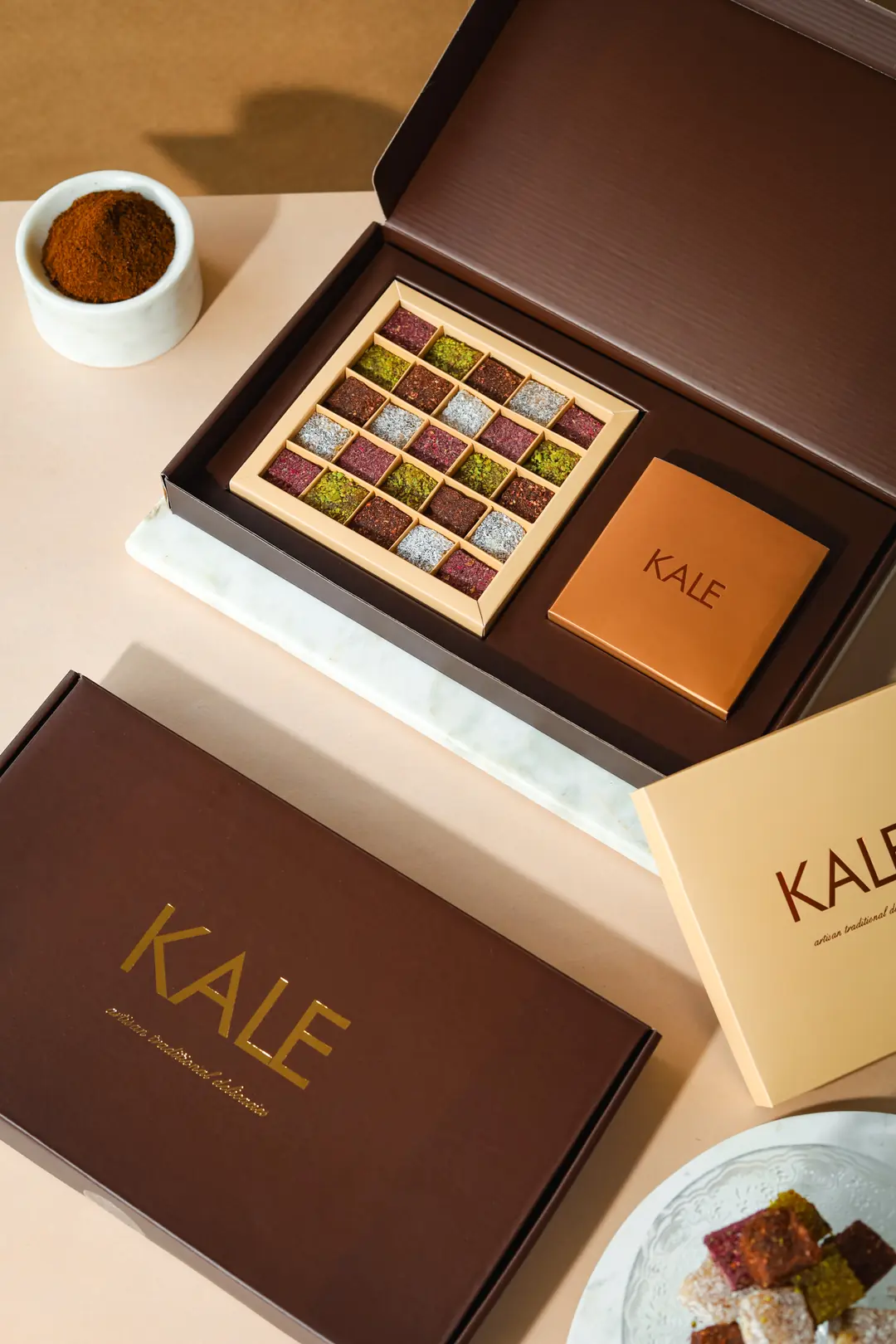 KALE BİR LOKUM BİR KAHVE HEDİYE PAKETİ